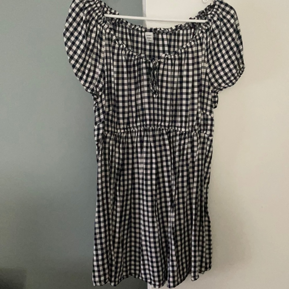 Old navy maternity blouse navy and white checkered